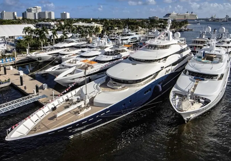 Fort Lauderdale 2025: nuevo puerto, más catamaranes y tecnología náutica de punta